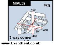 Showcraft triangular 3-way corner apex up left 90