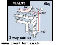 Showcraft triangular 3-way corner apex down right 90